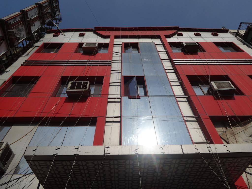 Hotel Milan Deluxe Νέο Δελχί Εξωτερικό φωτογραφία