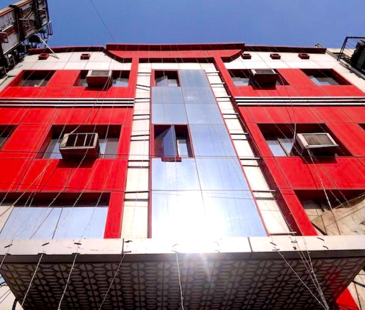 Hotel Milan Deluxe Νέο Δελχί Εξωτερικό φωτογραφία