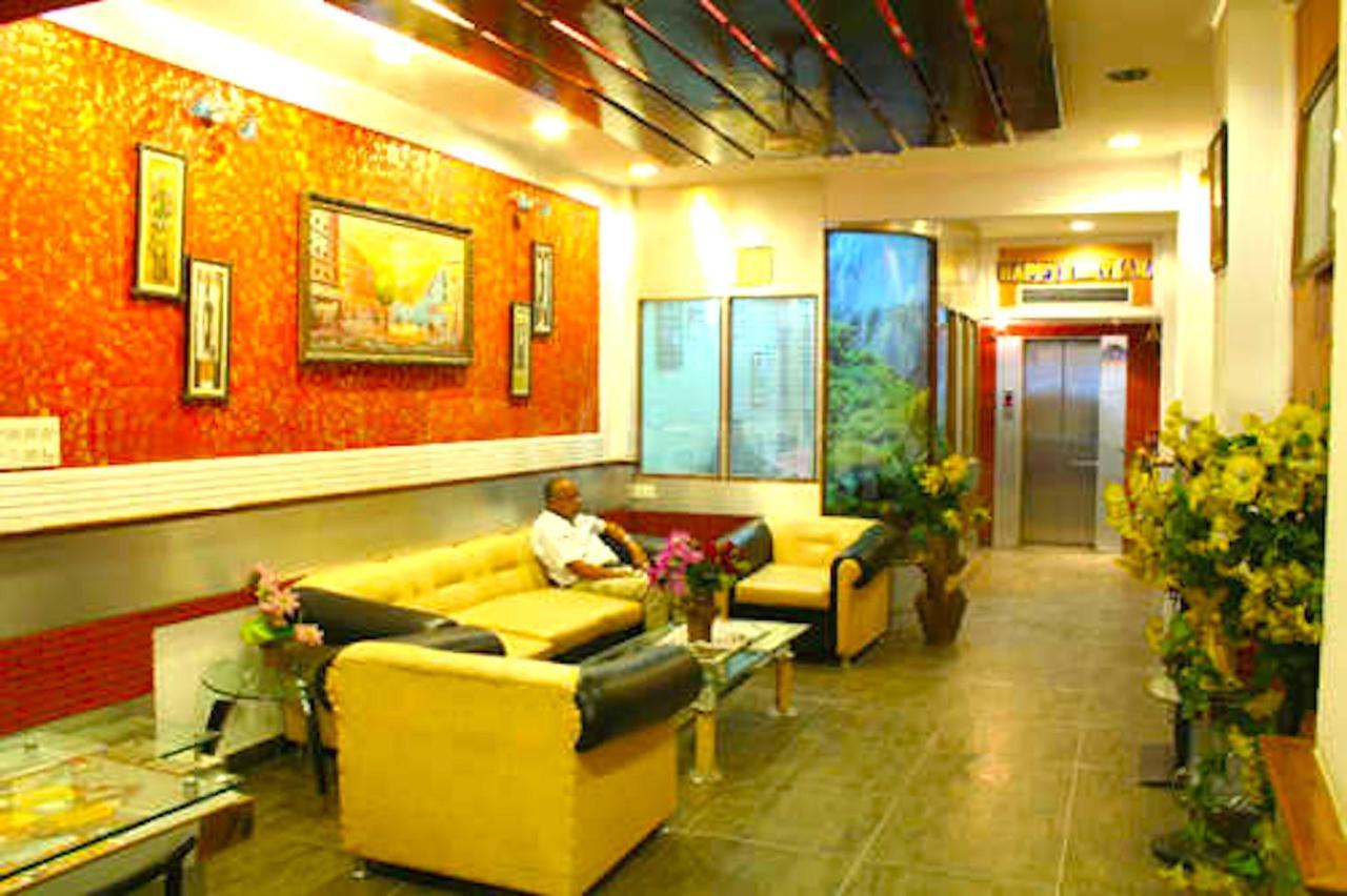 Hotel Milan Deluxe Νέο Δελχί Εξωτερικό φωτογραφία
